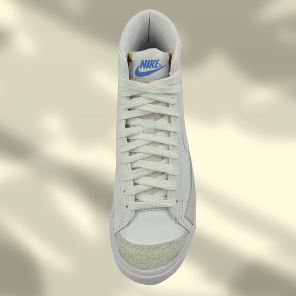 Women’s Nike Blazer Mid '77 SE Sneaker - Picture 5 of 6